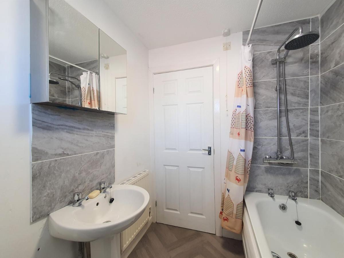 Thesiger Court Apartments - Free Private Parking - By Property Promise カーディフ エクステリア 写真